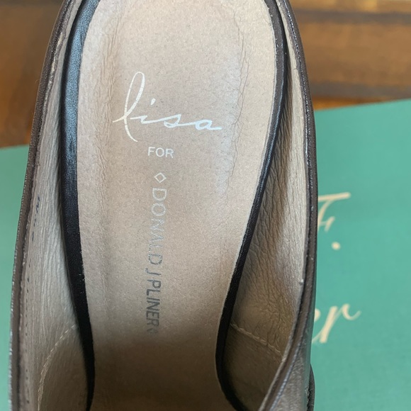 Lisa F. Plainer for Donald J. Pliner stilettos - Picture 5 of 12